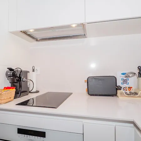 Ybh Pracer, 27 Lejlighed